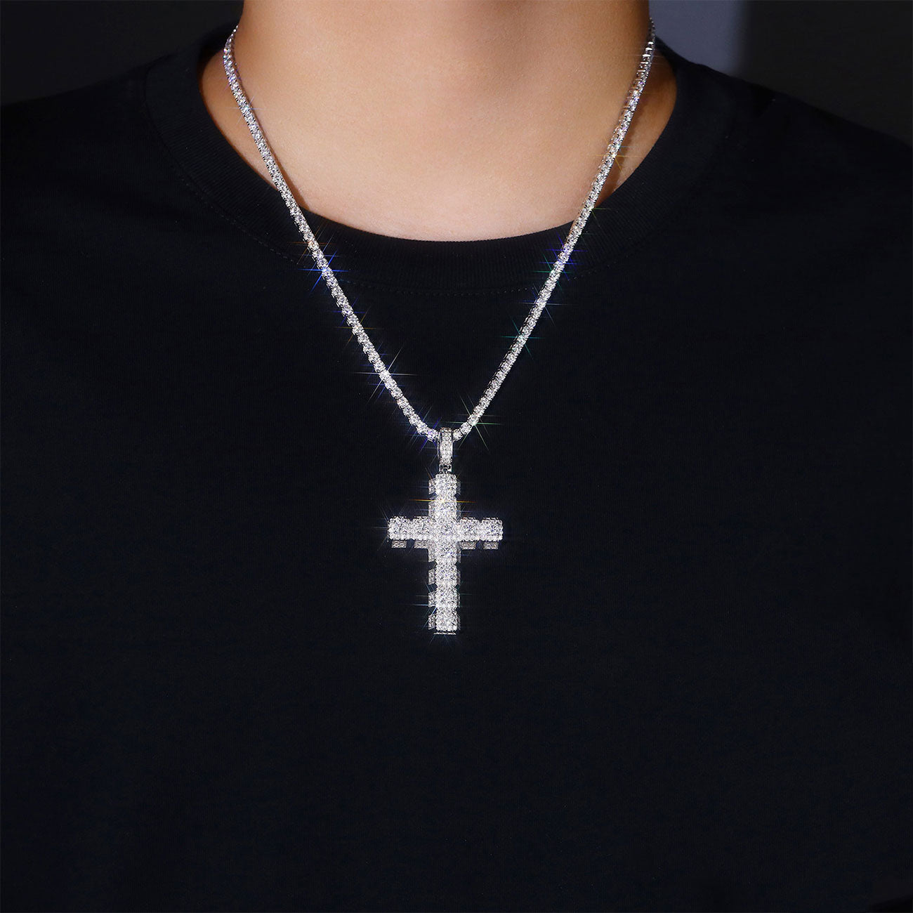 Elegant Moissanite Cross Necklace – Unisex Luxury Pendant in Platinum-Plated 925 Silver, Gift for Him or Her