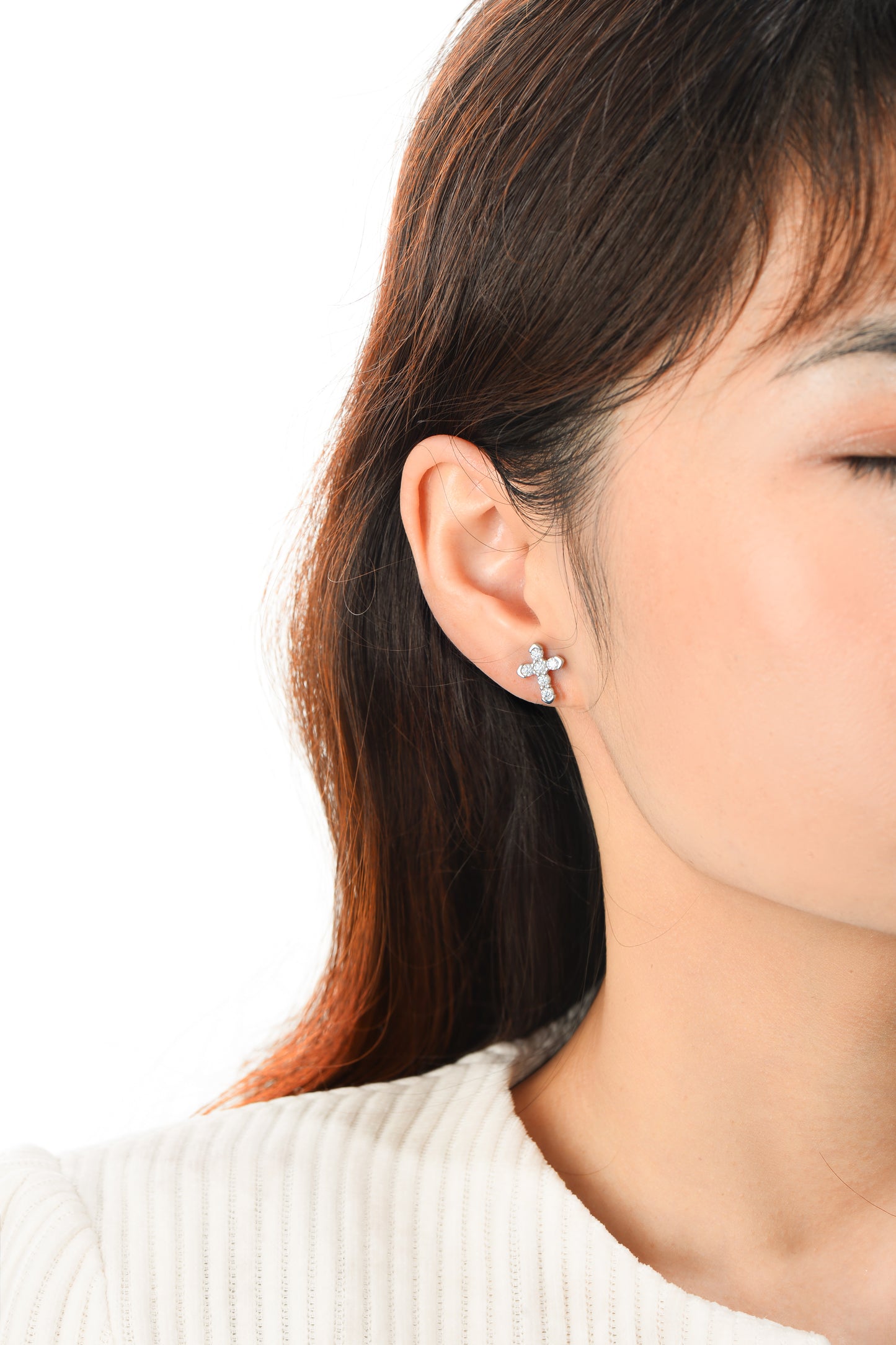 Moissanite Glow Studs – A Gift of Elegance in Sterling Silver