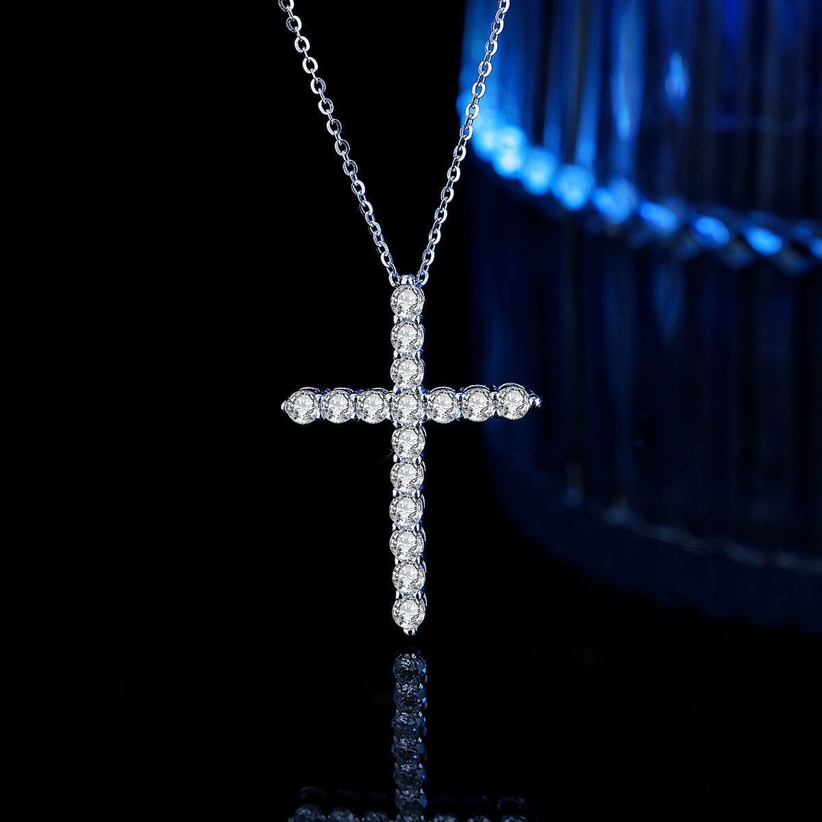 Everlight Moissanite Cross Pendant – 925 Sterling Silver